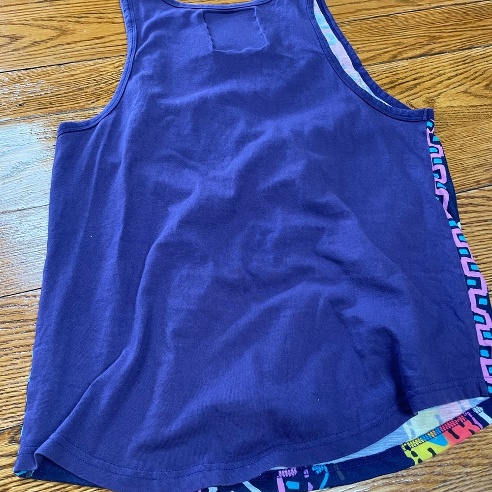 Broken Threads Vintage top. Tank style. Size Large. - Picture 6 of 10